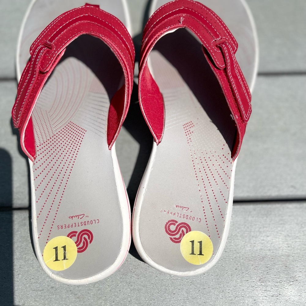 Clarks Vibrant Red Flip-Flops